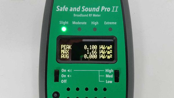 Safe and Sound Pro 2 HF Hochfrequenz EMF Messgerät Elektrosmog 200 MHz - 8 GHz. Neues Modell !
