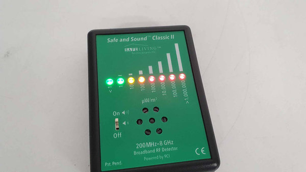 Safe and Sound Classic 2 HF Elektrosmog Messgerät 200 bis 8.000 Mhz Hochfrequenz Detektor